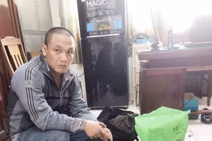 Đối tượng cùng tang vật.