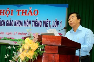 Ông Nguyễn Minh Tâm, Phó Giám đốc Sở GD&ĐT tỉnh Đồng Tháp phát biểu tại hội nghị.