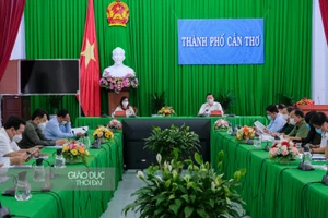 Quang cảnh cuộc họp