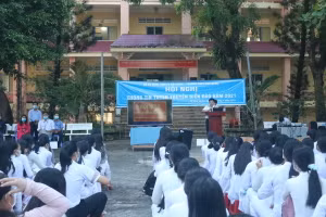 Hội nghị thông tin tuyên truyền biển đảo năm 2021 tại Trường THPT Phú Quốc, Kiên Giang. Ảnh: CTV.