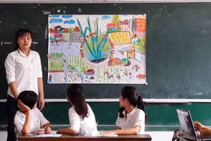 Sinh viên ngành Sư phạm Mầm non, Trường CĐ Cần Thơ trong giờ học.