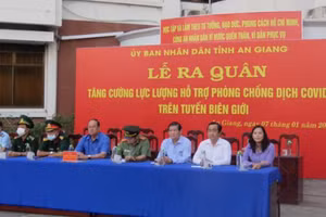 Đại biểu tham dự lễ ra quân (ảnh CTTĐT An Giang cung cấp)