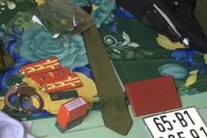 Vật dụng được đối tượng Sơn khai nhận mua qua mạng Internet (CA Cung cấp).