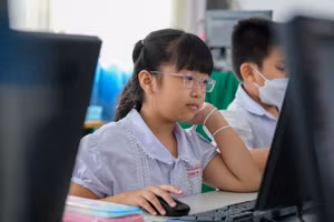 Học sinh lớp 3 trong giờ học tin học (ảnh minh hoạ).