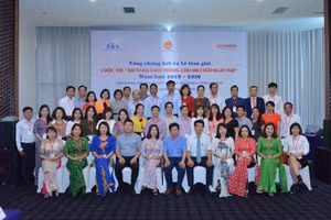 Năm học 2018 - 2019, thầy Việt Thắng vinh dự đạt giải Nhì Cuộc thi “An toàn giao thông cho nụ cười ngày mai cấp Quốc gia”.