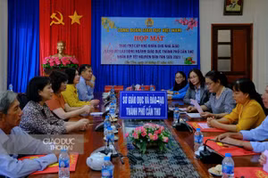 Quang cảnh buổi họp mặt.