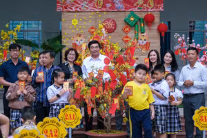 Lãnh đạo Sở đến thăm Trường TH Trần Quốc Toản, quận Ninh Kiều.