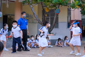 Học sinh tích cực, sáng tạo và yêu thích hơn tiết học thể dục.