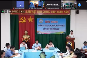 Hội nghị được tổ chức trực tiếp kết hợp trực tuyến.