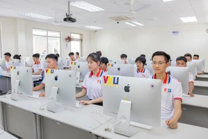 Sinh viên Trường ĐH Công nghệ thông tin và Truyền thông Việt - Hàn (Đại học Đà Nẵng) được học tập trong môi trường hiện đại. Ảnh tư liệu. 