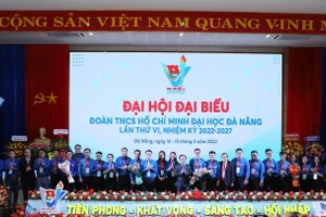 Ra mắt Ban Chấp hành Đoàn Đại học Đà Nẵng khoá VI nhiệm kỳ 2022-2027. 