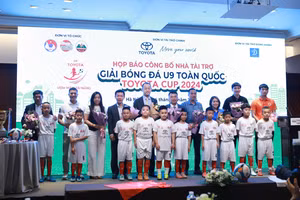 Lễ công bố nhà tài trợ giải bóng đá U9 toàn quốc 2024 diễn ra sáng 4/4 tại Hà Nội. 