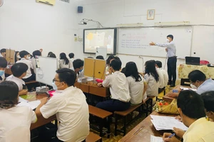 Tiết học vật lý của học sinh Trường THPT Nguyễn Thị Diệu.