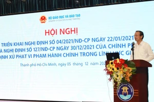 Thứ trưởng Phạm Ngọc Thưởng phát biểu chỉ đạo tại hội nghị.