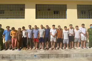 Các đối tượng trong ổ nhóm đánh bạc.