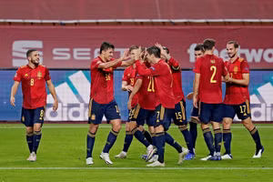 “Bò tót” Tây Ban Nha nghiền nát “Những cỗ xe tăng” Đức. 