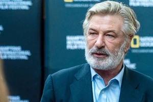 Vụ tài tử Alec Baldwin bắn chết nữ đạo diễn ở phim trường đang là chủ đề được quan tâm nhất Hollywood hiện nay.