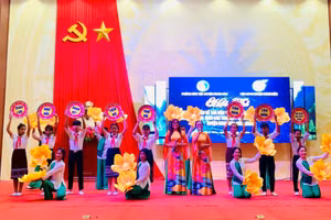 Tuyên truyền về tảo hôn và hôn nhân cận huyết thống cho học sinh dân tộc