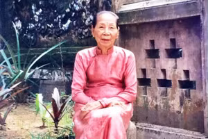Bà Lê Thị Dinh - cung nữ cuối cùng triều Nguyễn qua đời ở tuổi 102.