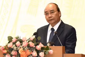 Thủ tướng Nguyễn Xuân Phúc phát biểu tại hội nghị.