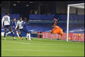 Vòng 16 Ngoại hạng Anh: Chelsea và Leicester tiếp tục gây thất vọng