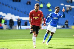 Bruno Fernandes ghi bàn phút 95, MU thắng theo cách chưa từng có trong lịch sử