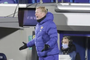 Ronald Koeman lạc quan trong cuộc đua vô địch La Liga của Barcelona.