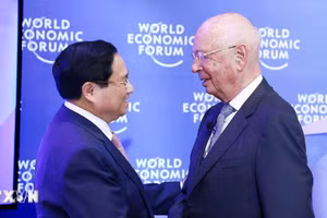 Thủ tướng Phạm Minh Chính đối thoại với các tập đoàn lớn của WEF