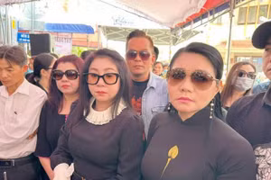 NSƯT Ngọc Huyền, Thoại Mỹ nghẹn ngào tiễn đưa NSƯT Vũ Linh