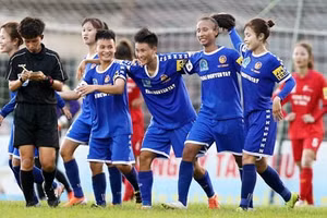 Các cô gái Thái Nguyên T&T thi đấu ấn tượng trước nhà cựu vô địch Phong Phú Hà Nam.