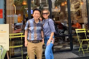 Ca sĩ Ngọc Anh tiết lộ nhạc sĩ Phú Quang đang bệnh nặng