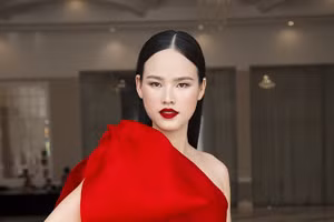 Thêm một người mẫu nổi tiếng thông báo cả gia đình bị mắc Covid-19 và đã khỏi bệnh