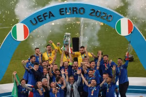 Italia vô địch EURO 2020, loạt sao Việt "vừa Ý"