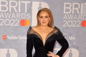 Có gì đặc biệt trong túi xách của những ngôi sao nổi tiếng toàn thế giới?