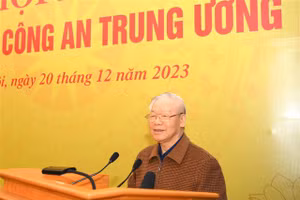 Tổng Bí thư Nguyễn Phú Trọng phát biểu chỉ đạo tại Hội nghị.