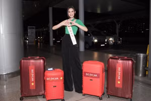 Đỗ Thị Hà tự tin trên sân khấu chung kết Miss World 2021