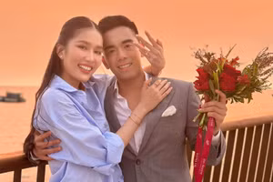 Á hậu Phương Anh được cầu hôn, xác định thời điểm về chung nhà