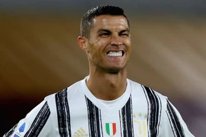 Ronaldo dương tính với Covid-19. 