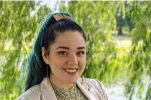 Keeley Shoup đã kiếm bội tiền nhờ nghề âu yếm, an ủi khách hàng một cách chuyên nghiệp.