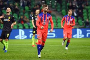 Timo Werner ghi bàn trong trận Chelsea hạ Krasnodar 4-0.