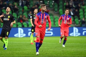 Timo Werner ghi bàn trong trận Chelsea hạ Krasnodar 4-0.