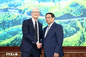 Thủ tướng Phạm Minh Chính tiếp Giám đốc điều hành Tập đoàn Apple Tim Cook