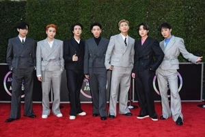 BTS trở thành nghệ sĩ châu Á đầu tiên làm được điều này tại American Music Awards 2021 