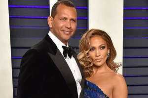 Jennifer Lopez và Alex Rodriguez chính thức chia tay.