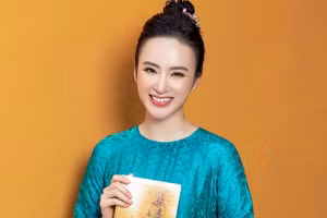 Bất chấp bị phản đối, Angela Phương Trinh liên tục chia sẻ “ăn giun đất chữa được Covid-19”