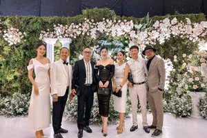 Dàn sao Việt rộn ràng dự đám cưới Khánh Thi - Phan Hiển