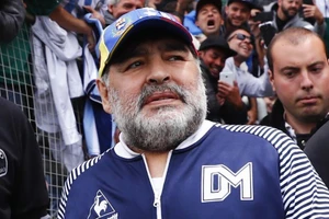 Maradona nhập viện ngay sau sinh nhật lần thứ 60 của mình.