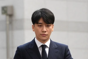 Seungri (BIGBANG) bị kết án 3 năm tù