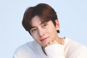 Ji Chang Wook hồi phục sau hai tuần điều trị Covid-19.