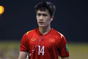 Vượt mặt đàn anh, Hoàng Đức xuất sắc giành Quả bóng Vàng Việt Nam 2021